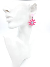 Load image into Gallery viewer, Pink Daisy Flower Acrylic Drop Earrings
