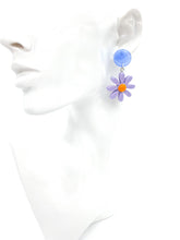 Load image into Gallery viewer, Purple Daisy Flower Acrylic Drop Earrings
