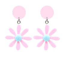 Load image into Gallery viewer, Baby Pink Daisy Flower Acrylic Drop Earrings
