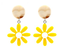 Load image into Gallery viewer, Daisy Flower Acrylic Drop Earrings
